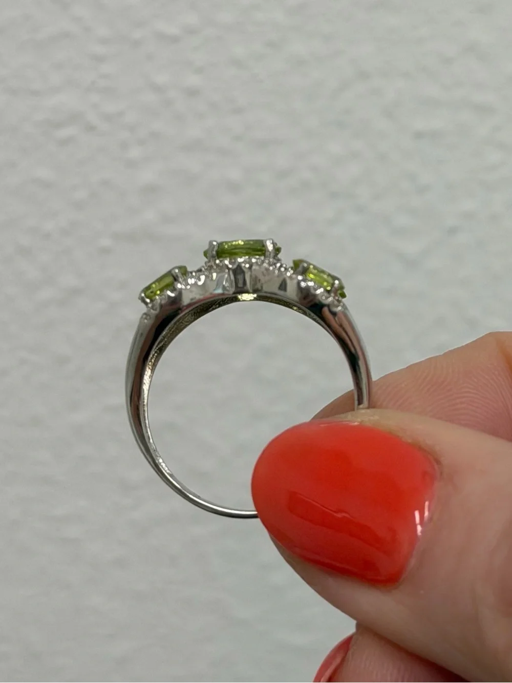 Beautiful Natural oval cut Burma Peridot 1.90CT 925 Sterling Silver Ring Size 9